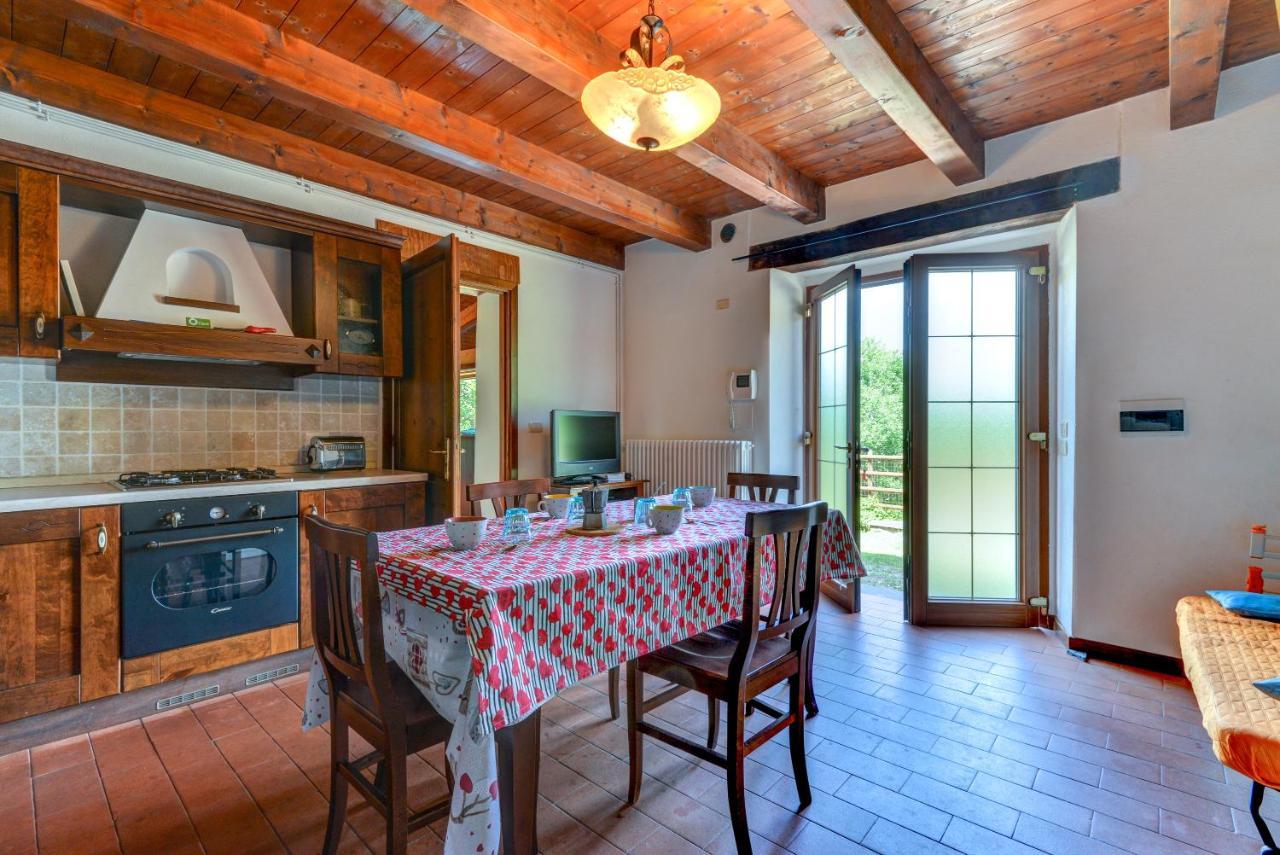 3 Charming Private Home With Pool, Bbq, Wi-Fi & Free Parking كاستل ديل بيانو المظهر الخارجي الصورة