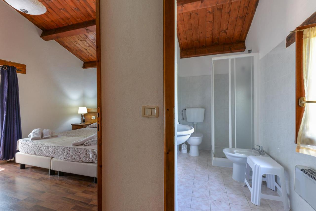 3 Charming Private Home With Pool, Bbq, Wi-Fi & Free Parking كاستل ديل بيانو المظهر الخارجي الصورة